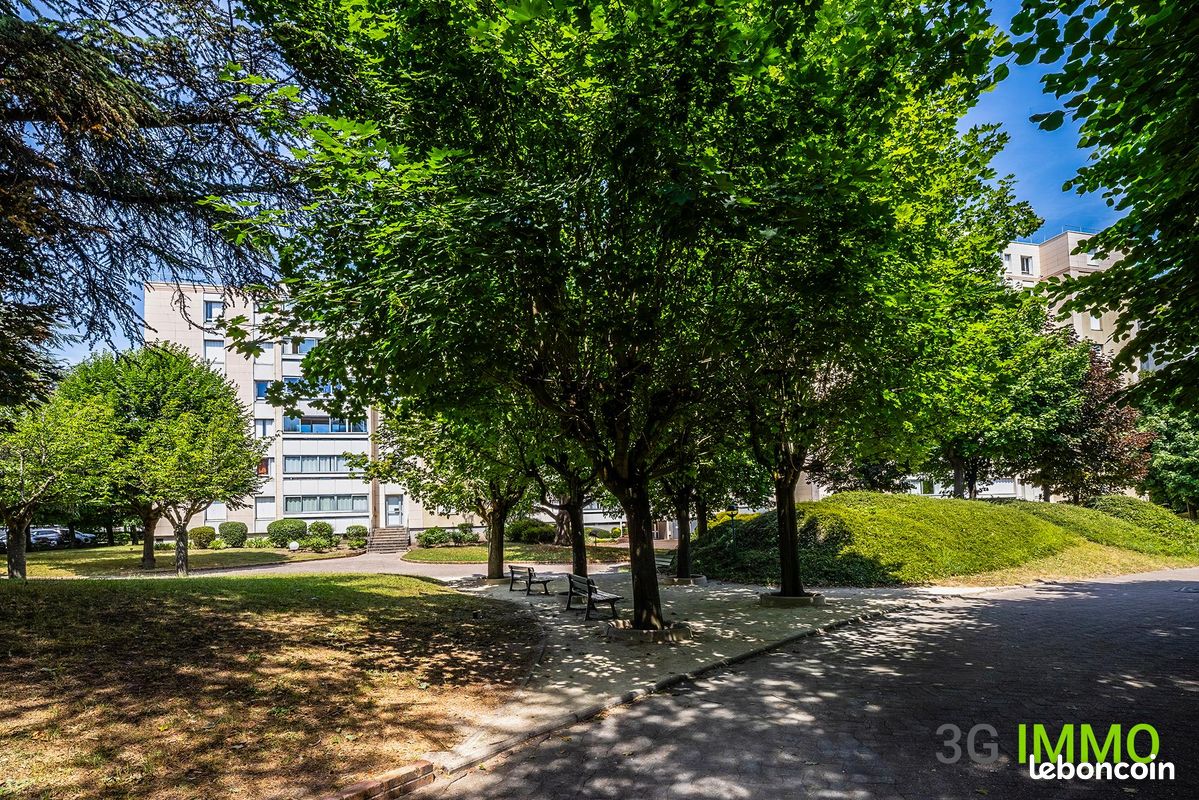 Parking 5 pièces 96 m² · à Sartrouville · 96 m² · 287 500 €