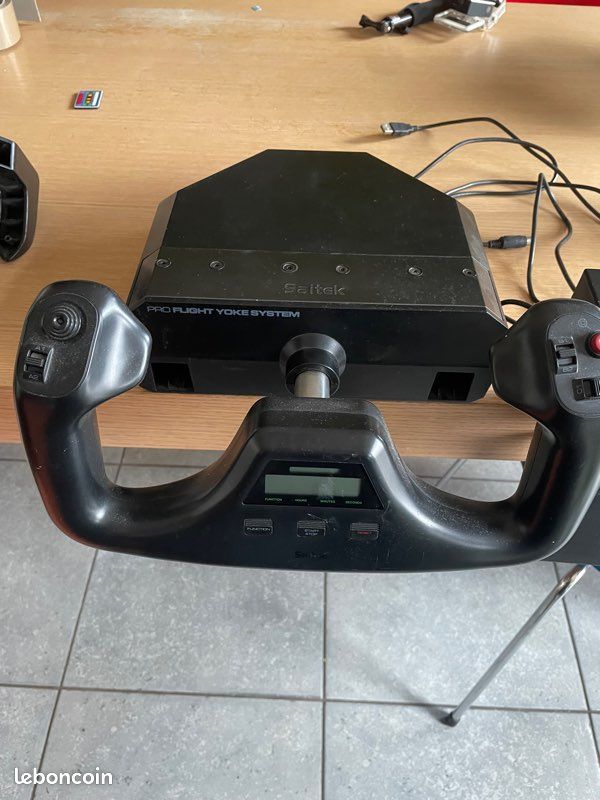 Simulateur de vol Saitek (image 4)