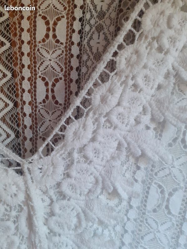 Robe dentelle blanche manches 3/4 (image 3)