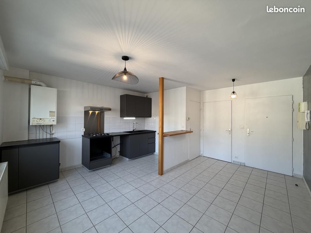 Appartement 2 pièces 31 m² · à Saint-Étienne · 31 m² · 490 €/mois