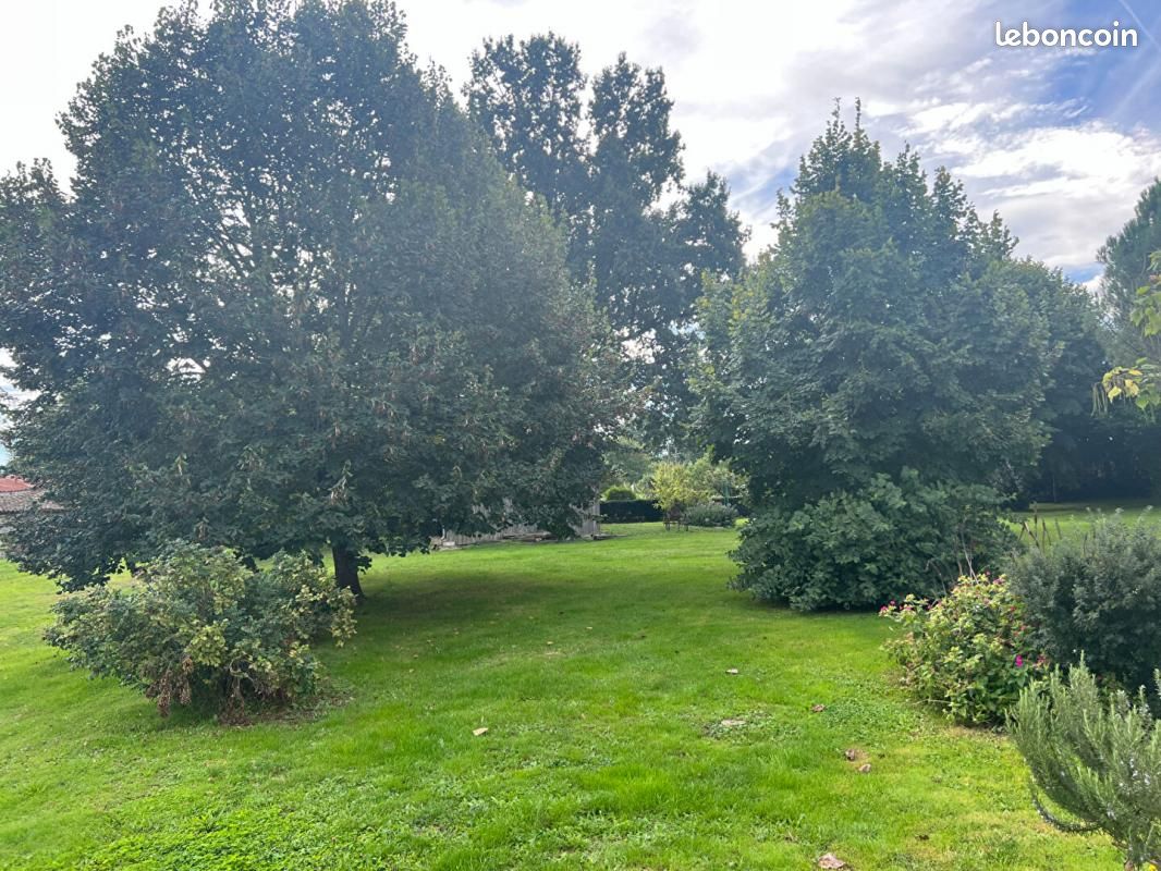 Maison 7 pièces 250 m² - Exoudun 79800 (image principale 5)
