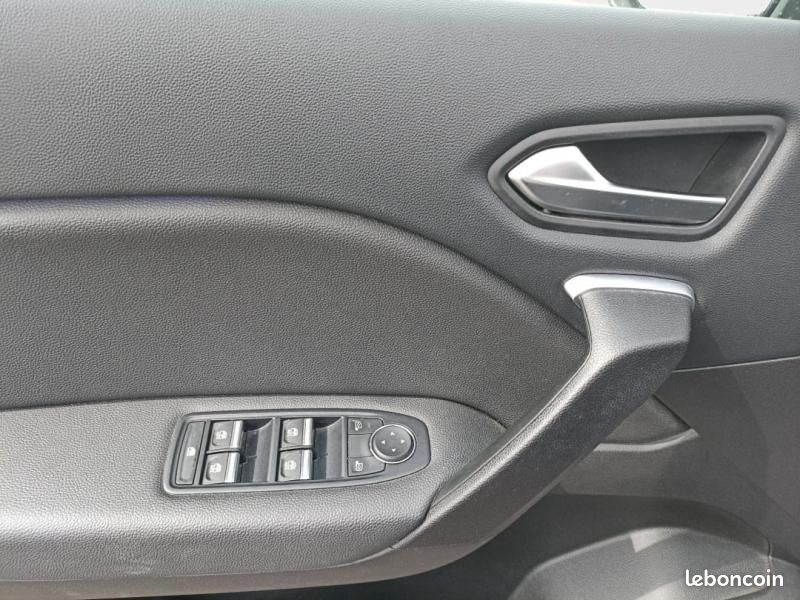 Renault Captur 1.3 TCe mild hybrid 140ch Techno (image 25)