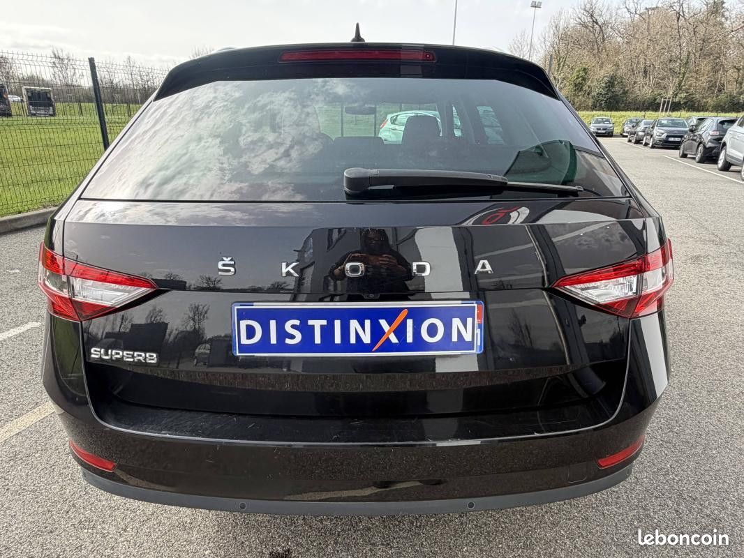 Skoda Superb III 2.0 TDI 150ch SCR Business DSG7 Garantie Nationale 12 Mois (image 18)