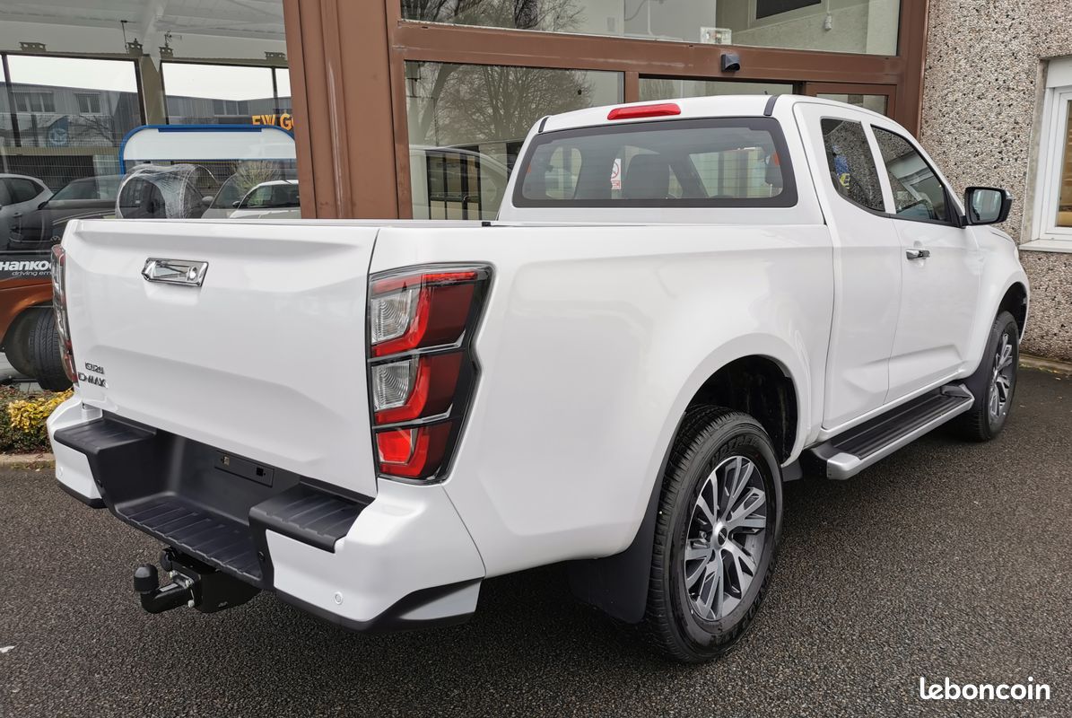 Isuzu D-Max III N60 1.9 Ddi 164ch N60 F+ Space A/T (image 2)