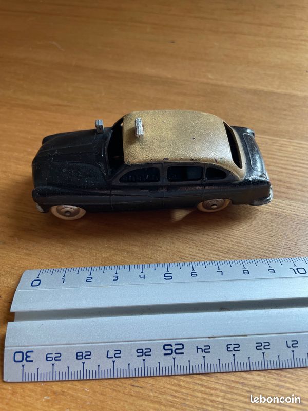 Dinky Toys France 24X - Ford Vedette 54 Grise - Miniature Ancienne Avec Boîte