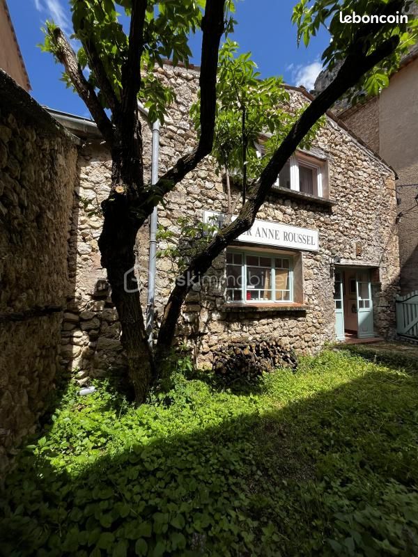 Maison 4 pièces 100 m² · à Moustiers-Sainte-Marie · 100 m² · 385 000 €