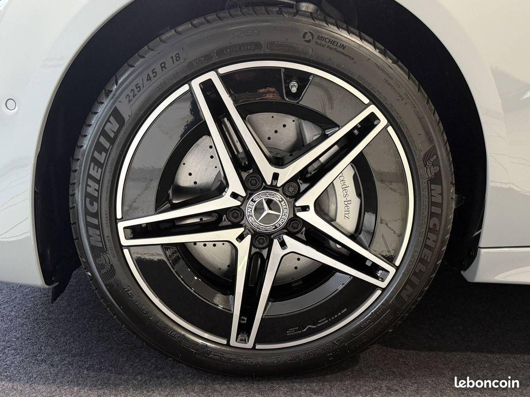 MERCEDES Classe C 300 de 9G-Tronic 4Matic e-Hybrid EQ AMG Line (image 24)