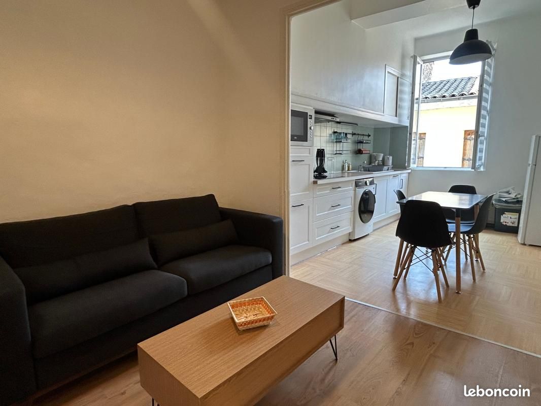 Appartement 1 pièce 42 m² · à Vauvert · 42 m² · 670 €