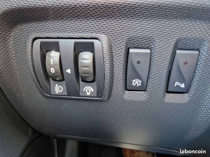 Renault CAPTUR 0.9 TCE 90CH STOP&START ENERGY INTENS ECO² EURO6 (image 19)