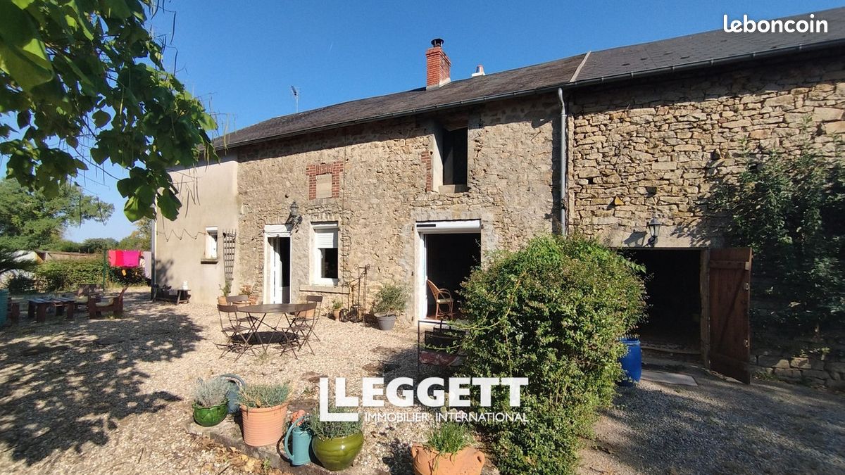 Maison 11 pièces 204 m² · à Les Grands-Chézeaux · 204 m² · 213 840 €