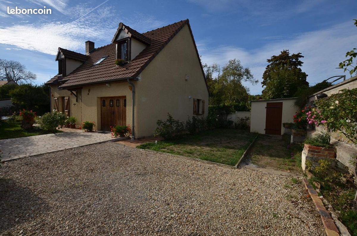 Maison 6 pièces 103 m² · à Sainte-Geneviève-des-Bois · 103 m² · 330 000 €