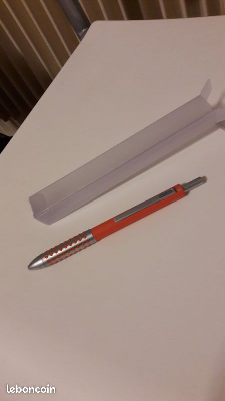 Stylo multi fonction 0.5mm (image 1)