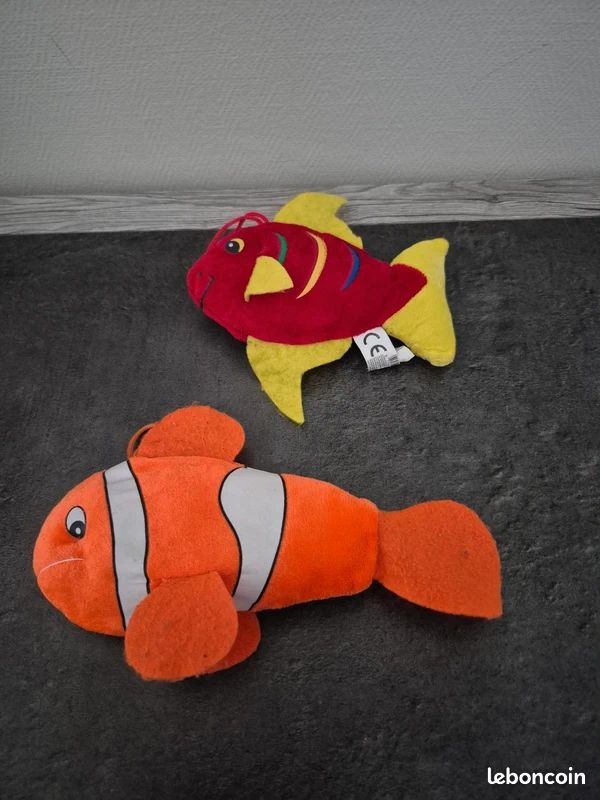 FRANKIEZHOU Poisson rouge réaliste en peluche - Jaune - 10,2 cm de long - Jouet en peluche pour garçons et filles - Cadeaux pour enfants, décoration d'intérieur FRANKIEZHOU Poisson rouge réaliste en peluche - Jaune - 10,2 cm de long - Jouet en peluche pour garçons et filles - Cadeaux pour enfants, décoration d'intérieur