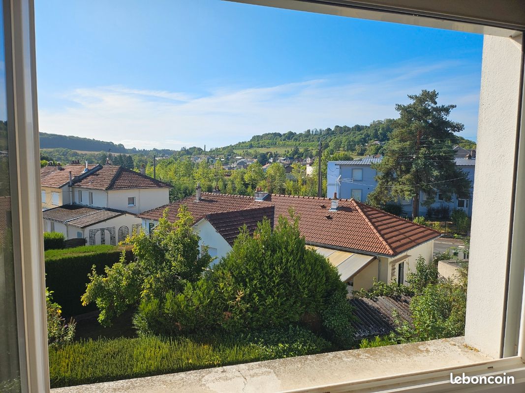 Appartement 3 pièces 55 m² · à Charleville-Mézières · 55 m² · 34 000 €