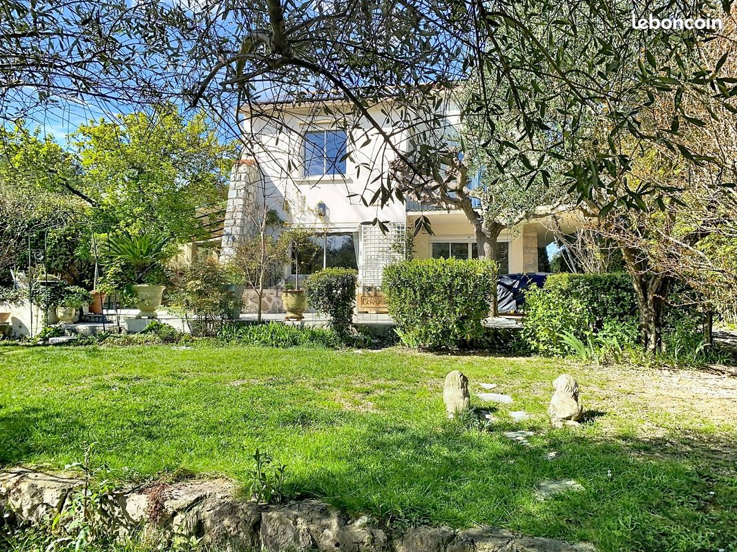 Maison 7 pièces 175 m² · à Saint-Clément-de-Rivière · 175 m² · 595 000 €