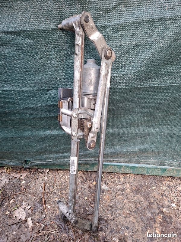 Moteur essuie glace vw golf 5 (image 2)