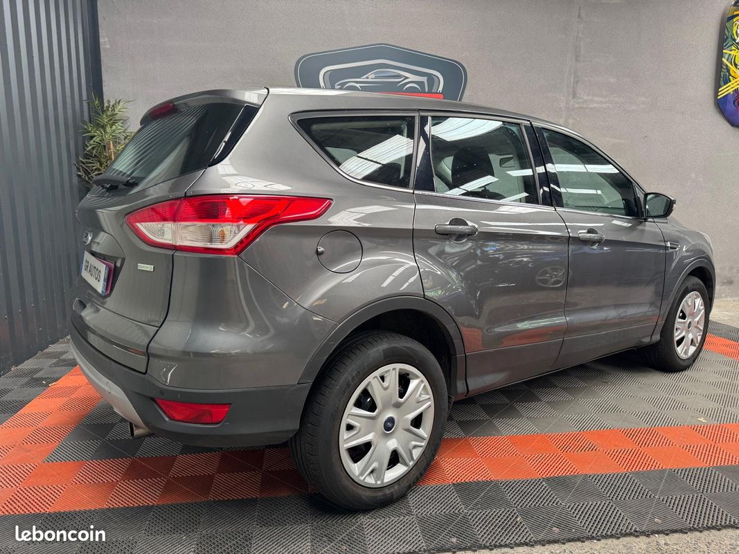 KUGA 1.6 Ecoboost 150cv / 1ere main - Passage Possible à l'éthanol - Révisé et garanti 1 an / 105.000kms / Toit ouvrant panoramique -GPS - clim (image 2)
