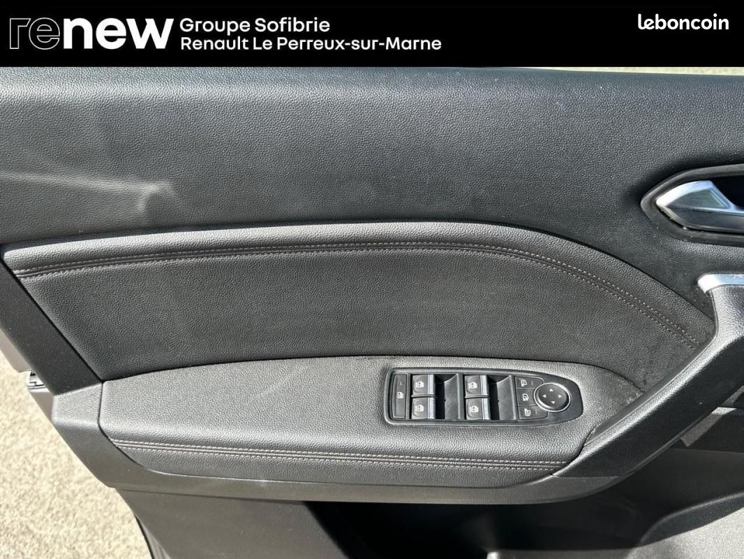 Renault Captur mild hybrid 160 EDC Iconic (image 17)