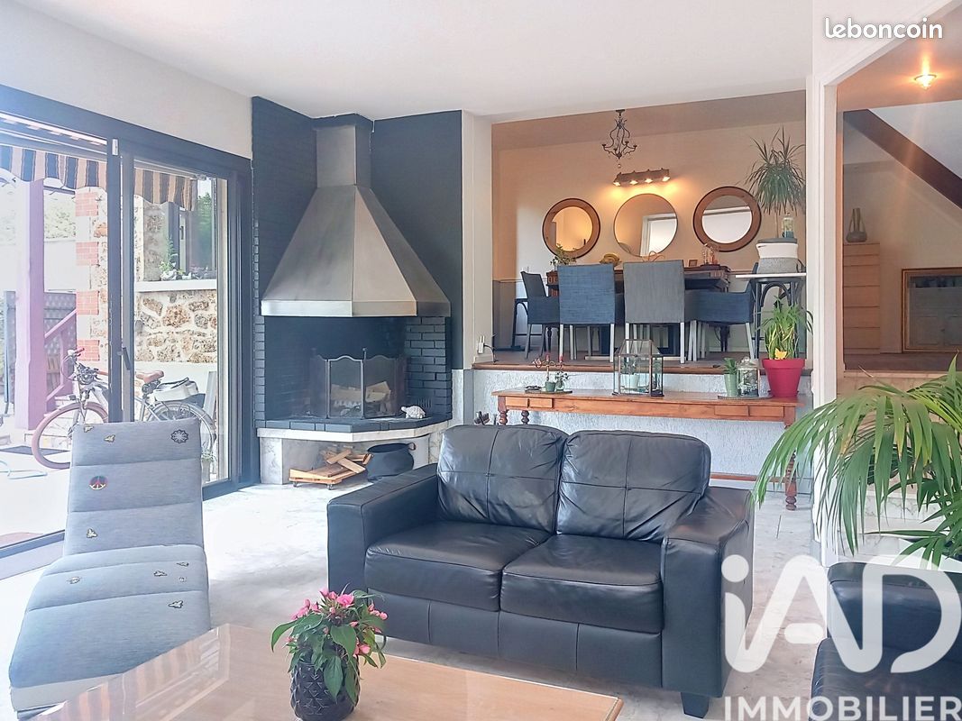 Maison 5 pièces 218 m² · à Villecresnes · 218 m² · 775 000 €
