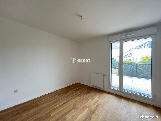 Appartement a louer courbevoie - 4 pièce(s) - 92 m2 - Surfyn