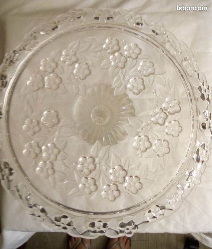 Plateau de présentation en verre taillé ancien (image 3)