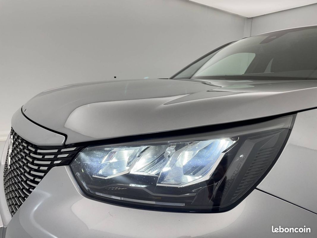 PEUGEOT 2008 PureTech 130 S&S BVM6 Allure Pack (image 12)