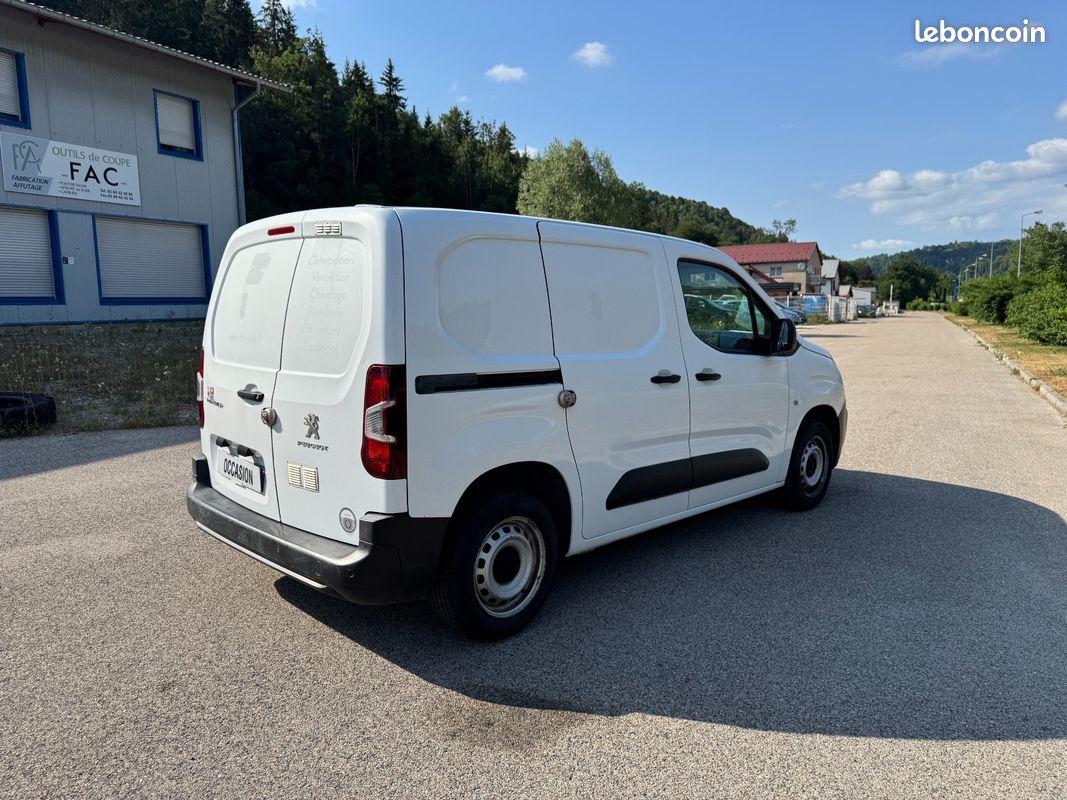 Peugeot partner blue hdi 100cv 650kg club 8741ht (image 3)
