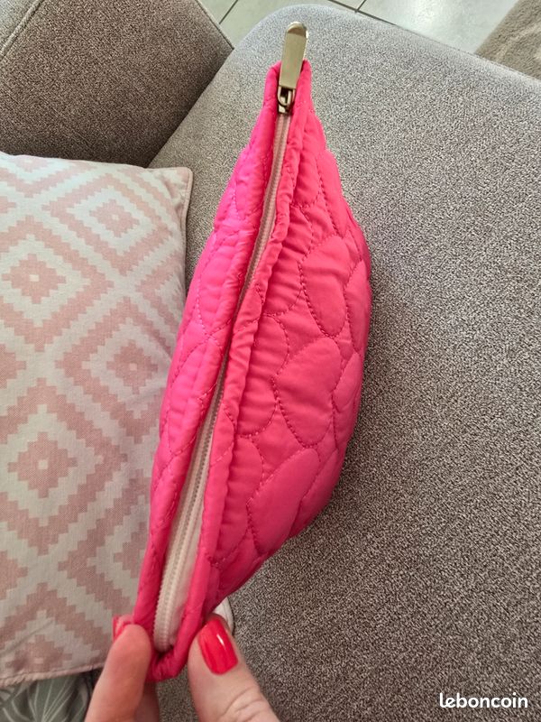Jolie pochette girly matelassée (image 3)