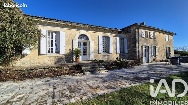 Propriété 10 pièces 379 m²