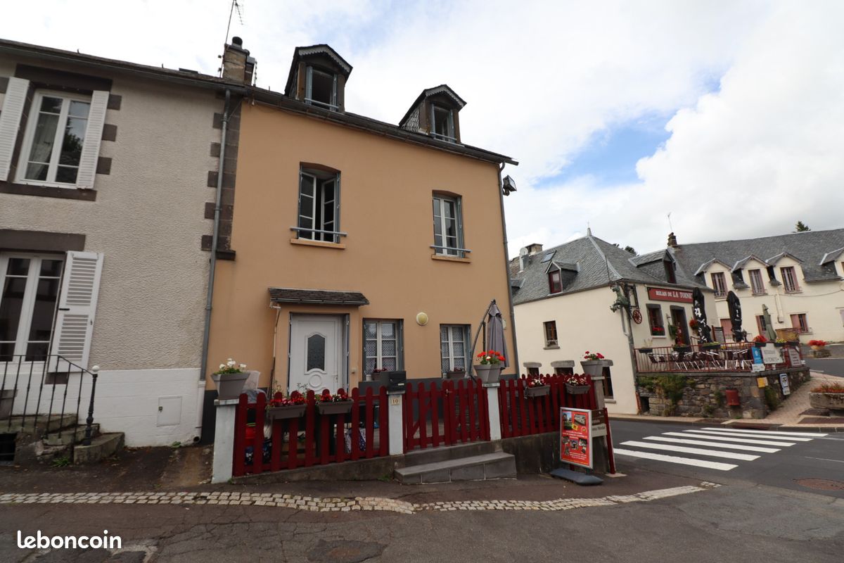 Maison 4 pièces 106 m² · à Murat-le-Quaire · 106 m² · 156 000 €