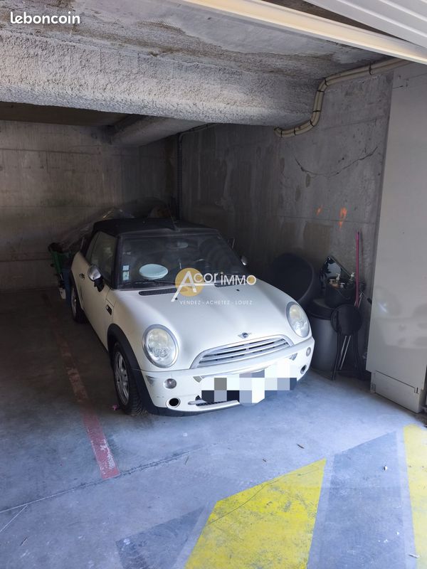 Parking 13 m² · à La Seyne-sur-Mer · 13 m² · 18 000 €