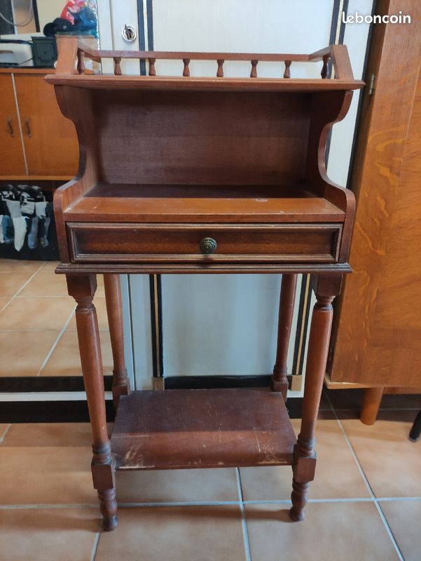 Meuble coiffeuse en bois (image 1)