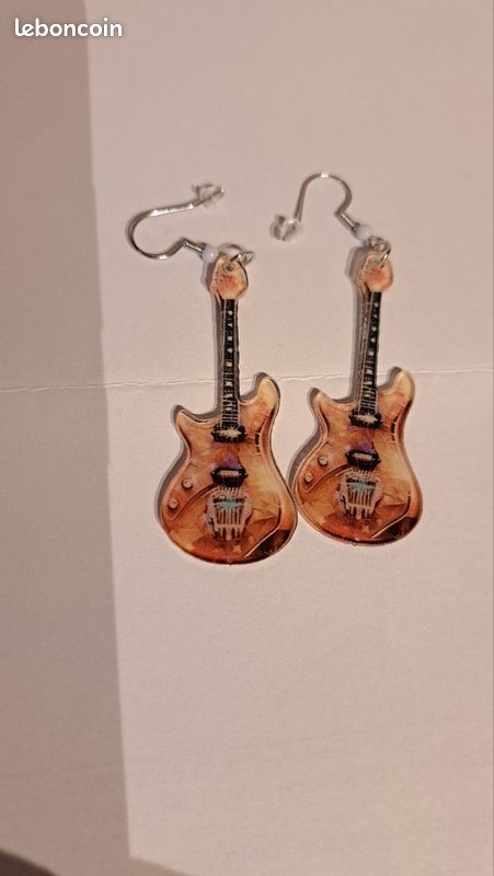 Boucles d'oreilles guitare 🎸 (image 3)