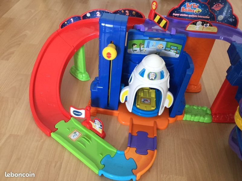 VTECH Super Station Spatiale Tut Tut Bolides (image 3)
