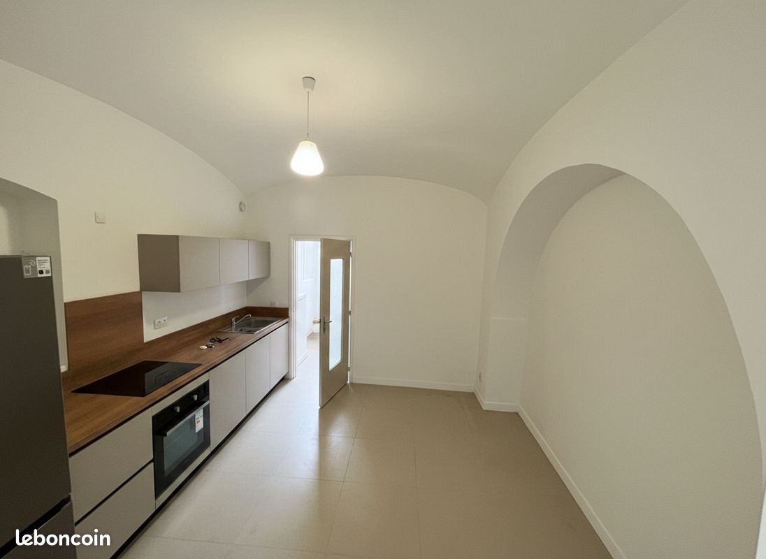 Appartement 2 pièces 35 m² · à Bastia · 35 m² · 650 €