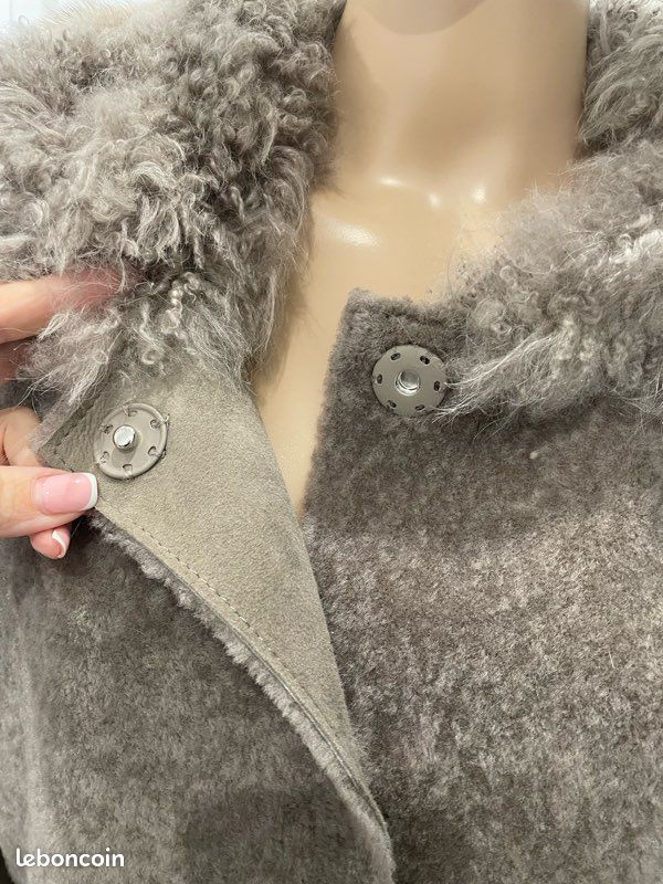Manteau en fourrure avec une capuche en laine Manzoni 24 (image 4)