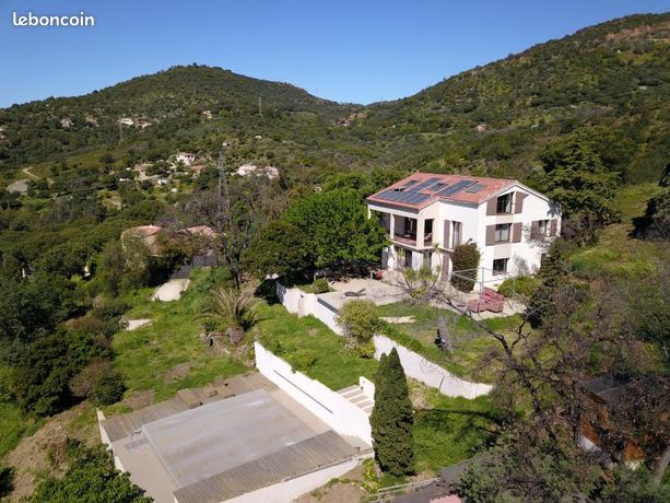 Villa 7 pièces 250 m²