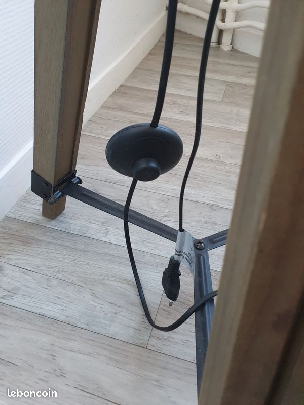 Grande lampe sur pied style industriel (image 4)