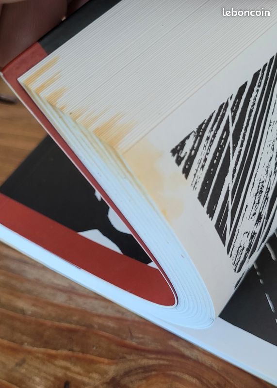 Sin city tome 1 (livre et dvd) (image 3)