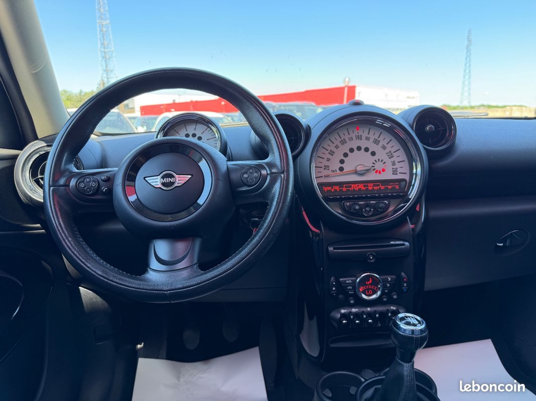 MINI PACEMAN R61 112 ch Cooper D Pack Chili (image 17)