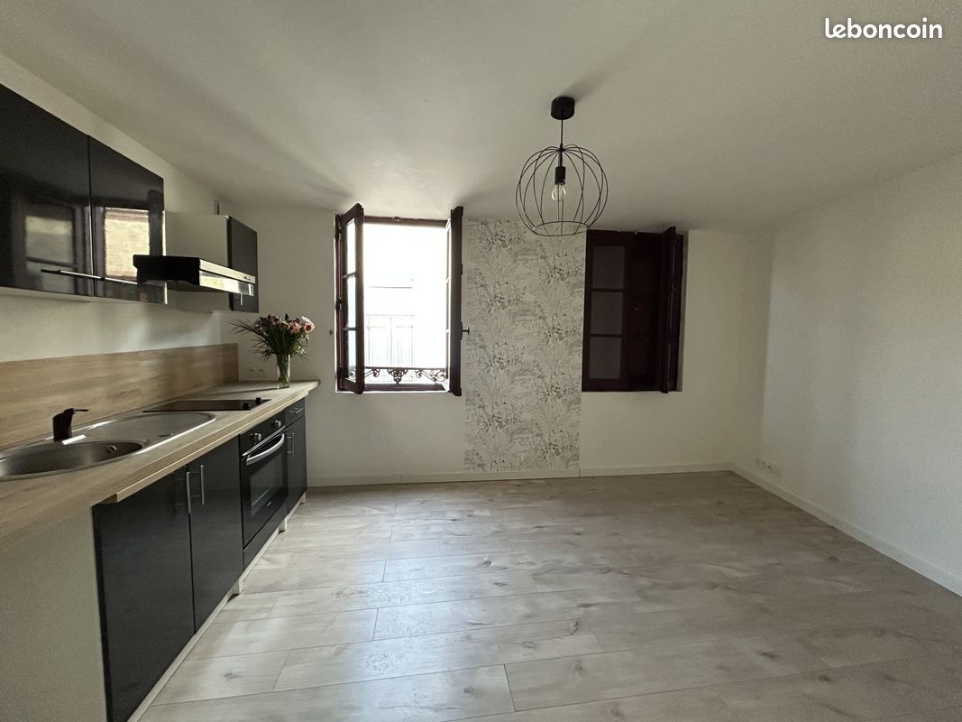 Appartement 1 pièce 32 m² · à Parthenay · 32 m² · 450 €/mois