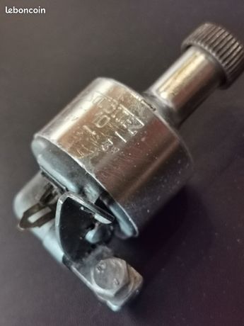 Dynamo génératrice vintage aluminium chromé côté droit 6V 3W feu lampe