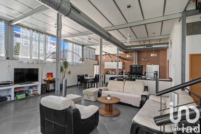 Maison familiale 5 pièces 223 m² — 3