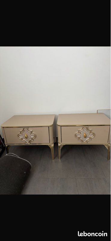 Table de chevet (image 1)
