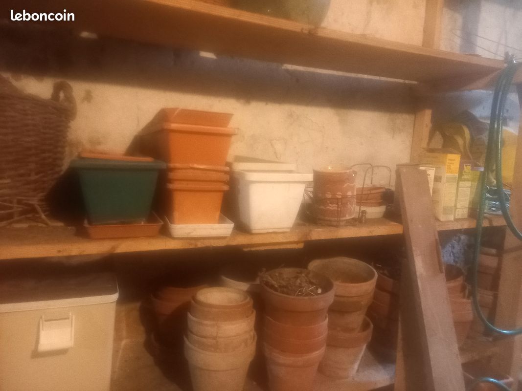 Vide-grenier permanent à Gruffy, tous les après-midis (image 2)