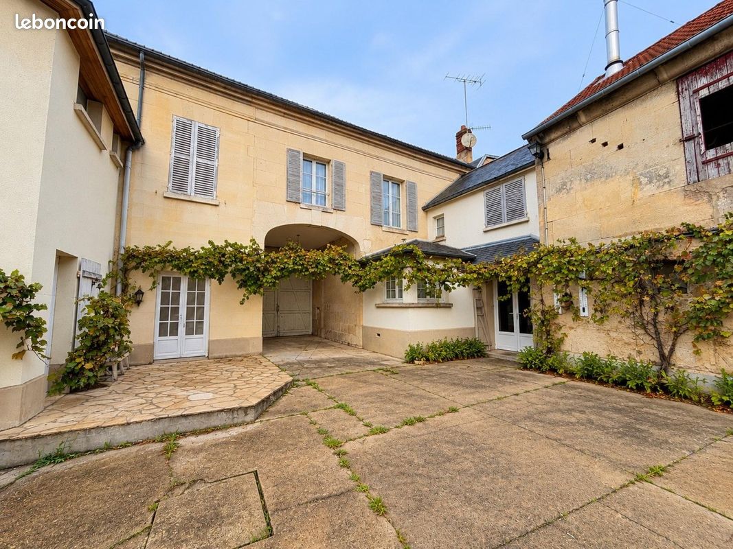 Maison 7 pièces 180 m² · à Villers-Cotterêts · 180 m² · 240 000 €