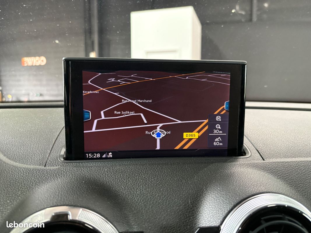 AUDI A3 1.5 TFSI 150 CH S-LINE / RADARS ARR / REGULATEUr (image 8)