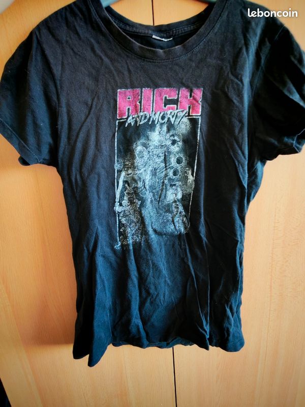 T shirt vêtement (image 1)