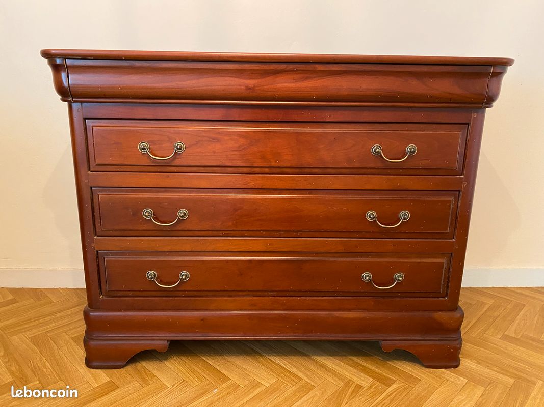 Commode (image 1)