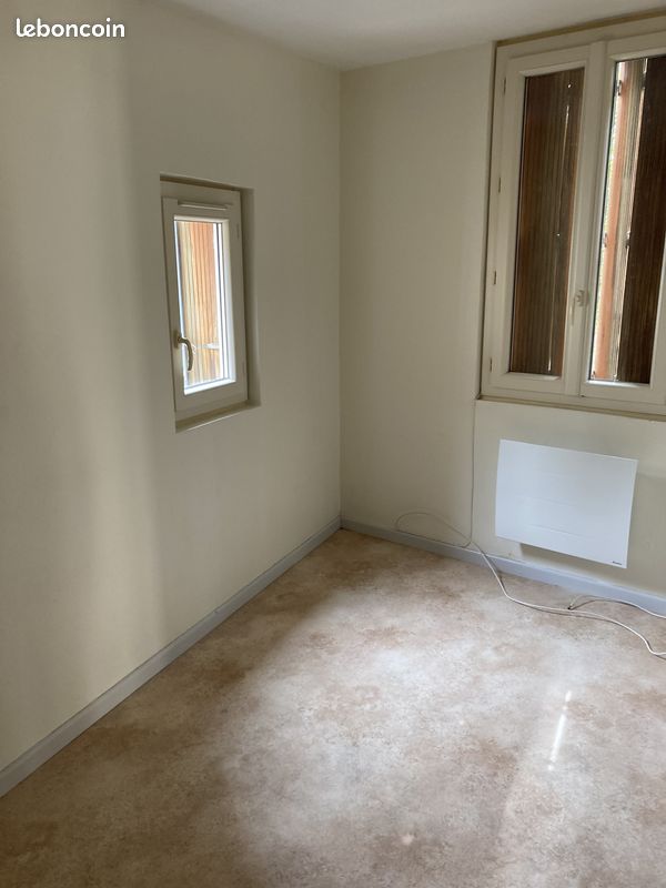 Appartement 2 pièces 28 m² - Tulle 19000 (image principale 1)